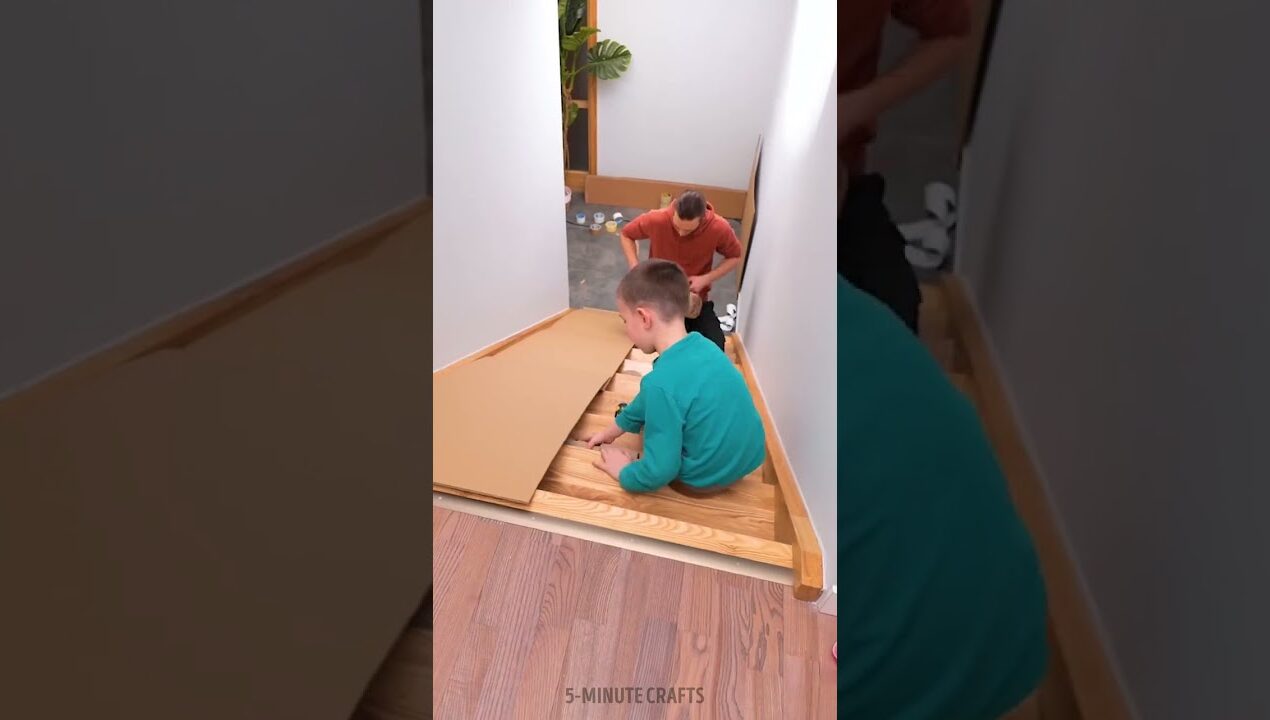 🔥 DIY CARDBOARD SLIDE – SAFE & FUN PLAYTIME! 🎢🛷 #funny #parenthack #diyideas