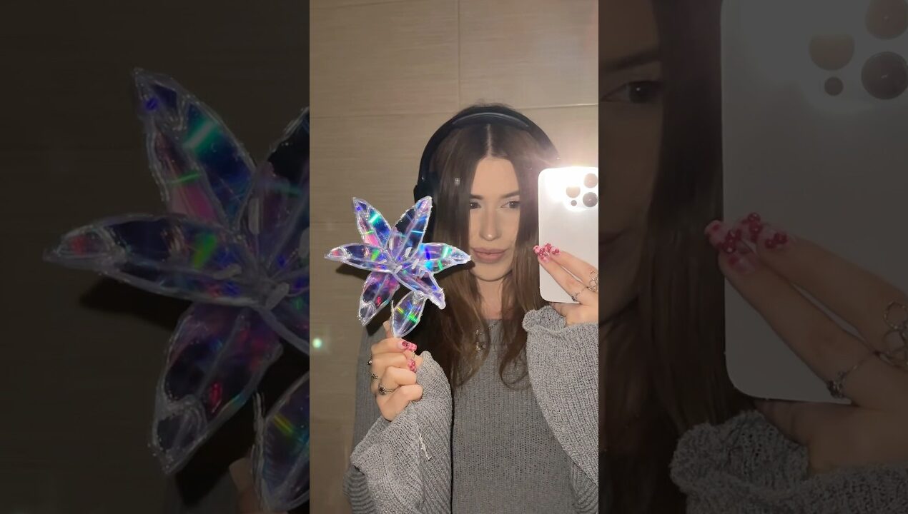 STUNNING DIY Lily MADE From CDs Sparkling RECYCLED Craft IDEA