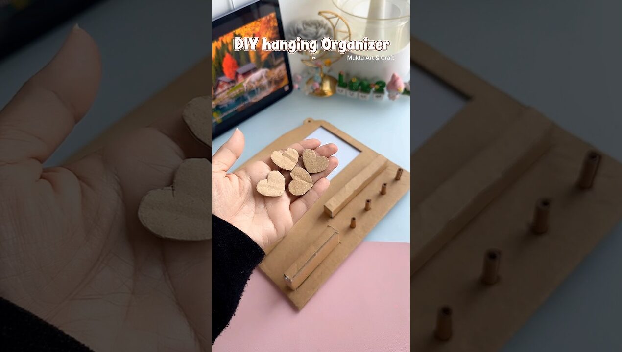 DIY Hanging Organizer 😍✨#shorts #art #diy #craft #muktaartandcraft #youtubeshorts