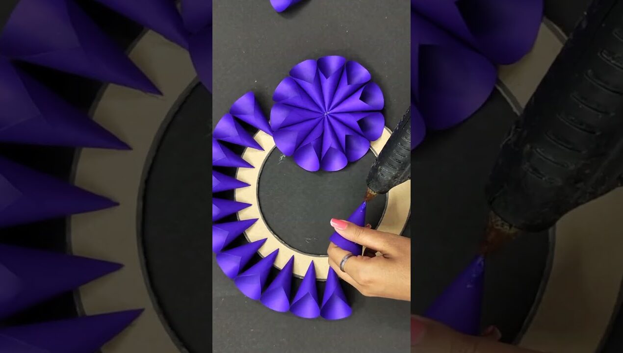 A Beautiful Paper Craft Home Decoration #shorts #papercraft #wallhanging #creativetriii