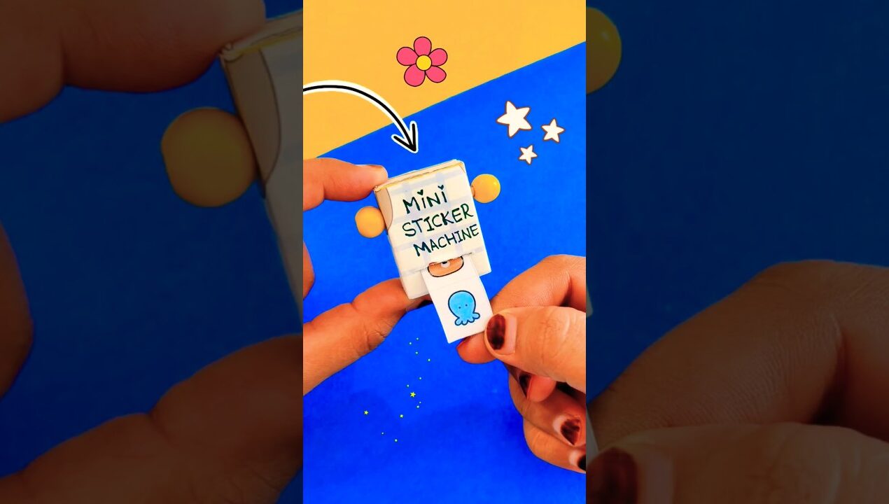 DIY Homemade Sticker Machine 🤓🌈 Best out of waste | Diy miniature crafts 💖 #shorts #craft