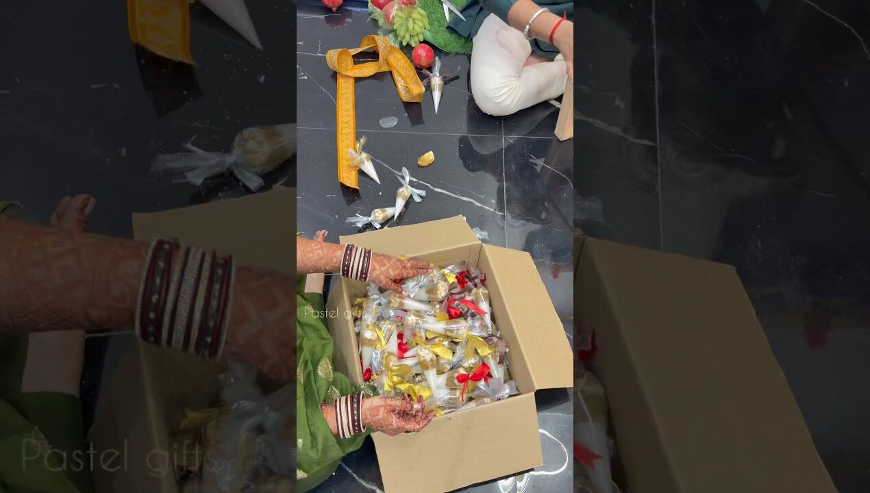 Baratis ka welcome gift khud bana sakte hai! #diy #artscraft #craftaddict #craftyideas