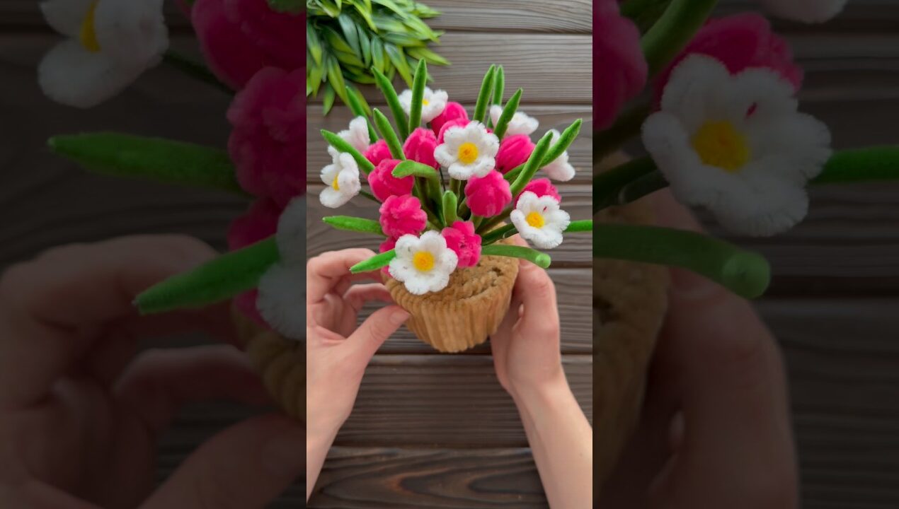 Easy Craft Ideas! How to Make Tulips basket from Chenille Wire DIY Pipe Cleaner Flowers