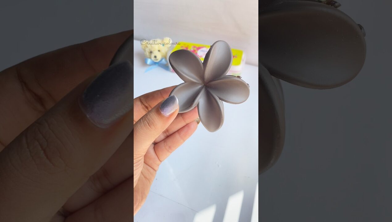 DIY paint stand #shorts #viral #viralshorts #viralvideos #diy #aestheticdecor #craft #smallyoutuber