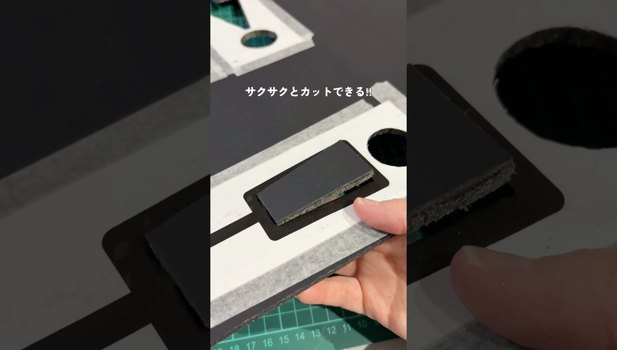 ダイソーのカラーボードでドアサインDIY🤎