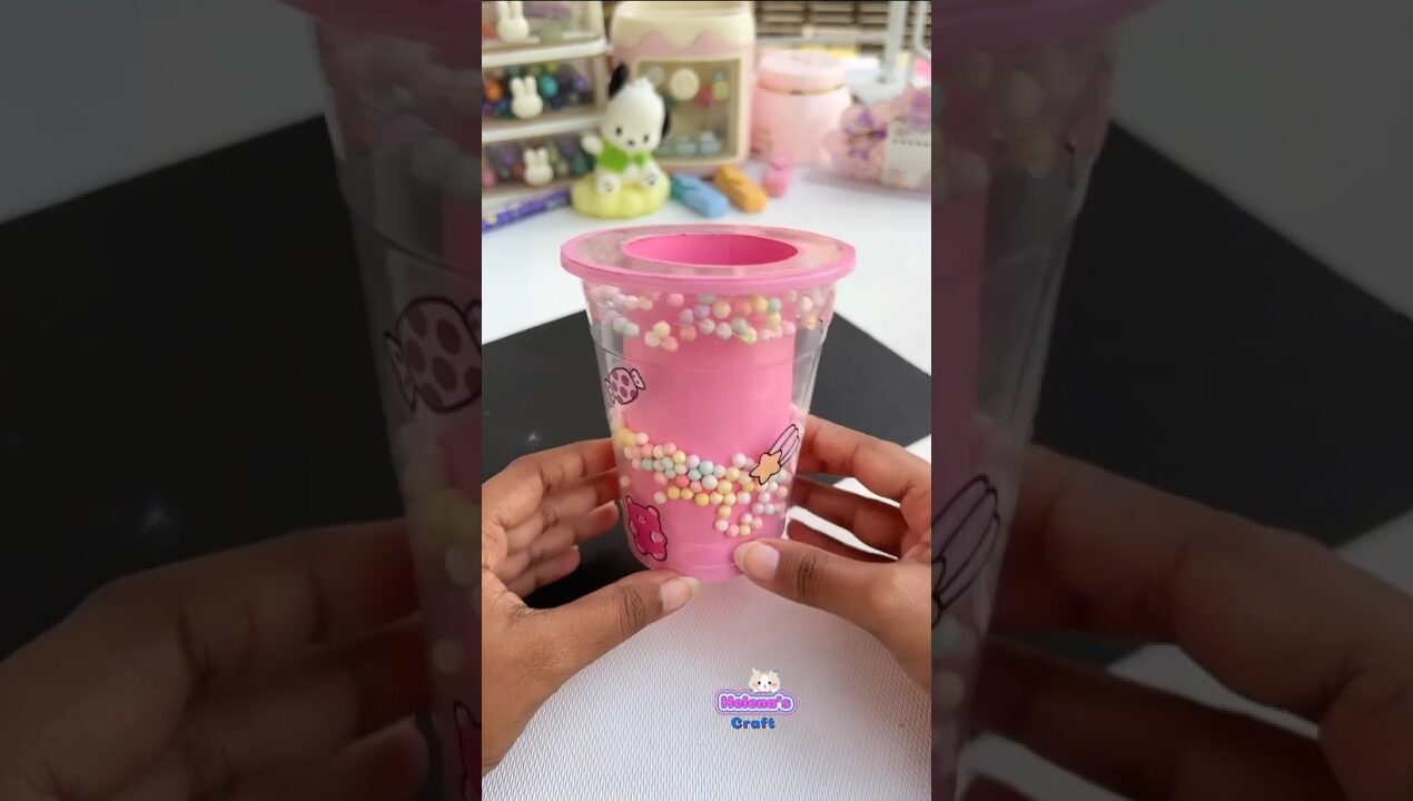 DIY cute pen holder 😍 #diy #shorts #craft #helenascraft #diyideas