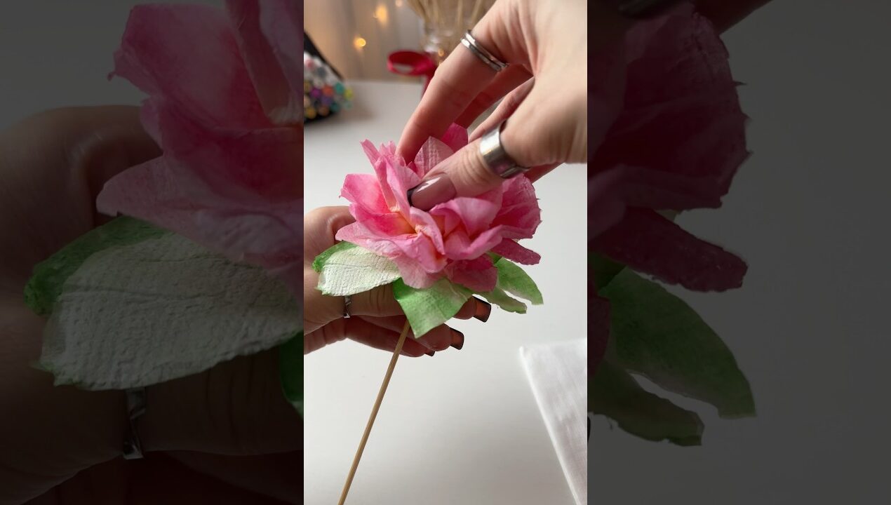 Это правда работает! 😍#идеяподарков #diy #paperflower #giftideas