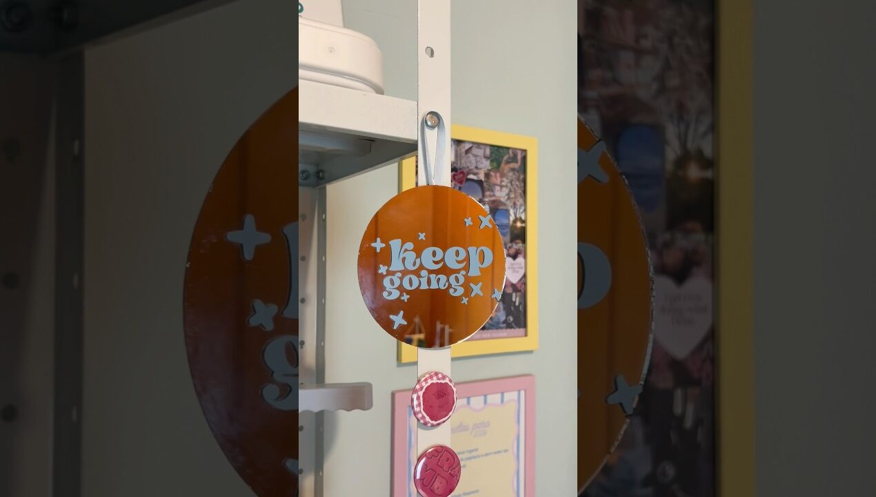 PERSONALIZEI UM ESPELHO 🪩✨ #hobby #diy #espelhosdecorarivos #espelho #diycrafts #fy #shorts