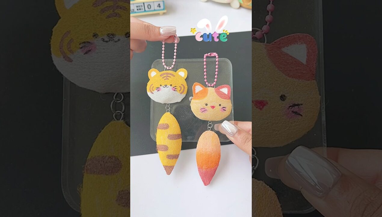 DIY Cute keychain idea  #tonniartandcraft #craft #art #love #cute