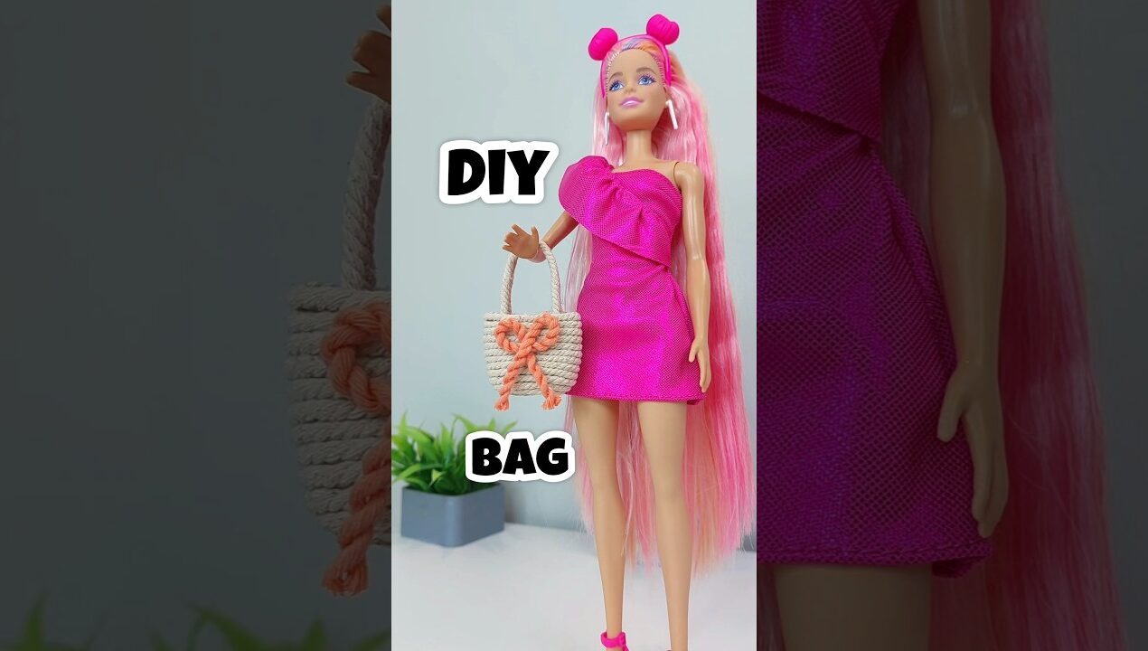Doll Ko Chahiye New Bag 👜 #bag #doll #craft #diy