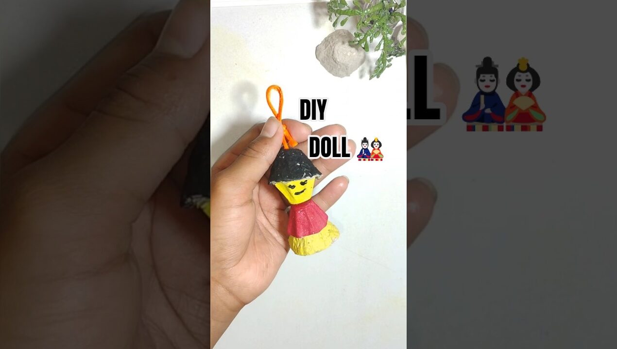 egg 🥚 tray 📥 craft ideas 💡#egg #tray #doll #diy #artandcraft #shorts #youtubeshorts #craft #ideas