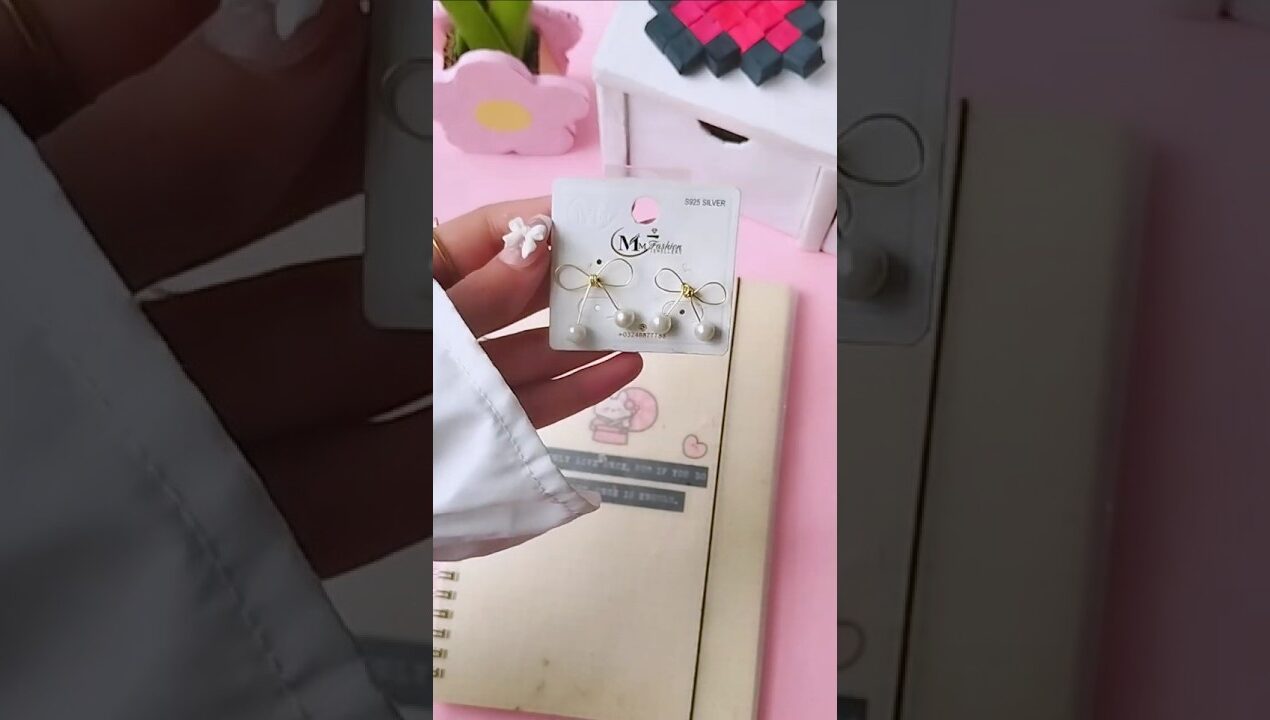 easiest Korean earrings 😲🤩 #diy #koreanearrings #craft #jiwooartandcraft