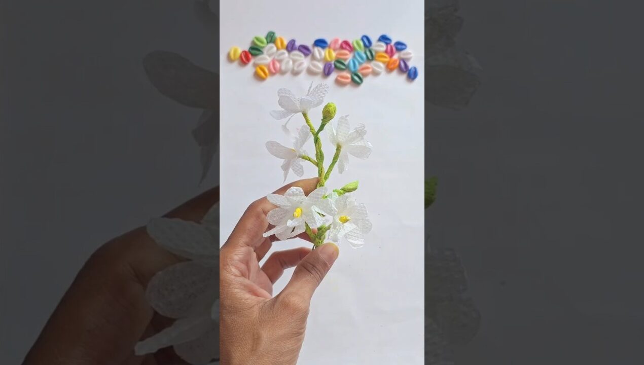 Tissue paper flower craft #shorts #tissuepapercraft #flowermaking #viralshort #craftideas #trending