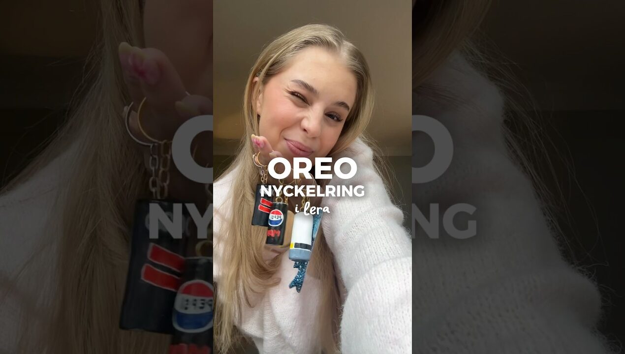 Vi gör en oreo nyckelring i lera! 😍✨ #clayart #diy #diykeychain #oreo #oreocake