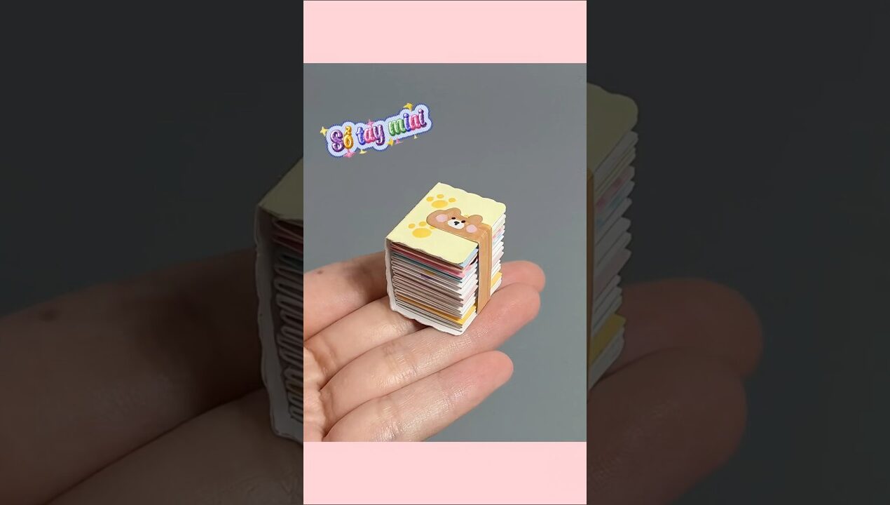Chị Thỏ DIY cuốn sổ tay thay đồ mini #tiemdochoi #dochoigiay #종이장난감 #미니DIY #diypapercraft #sticker