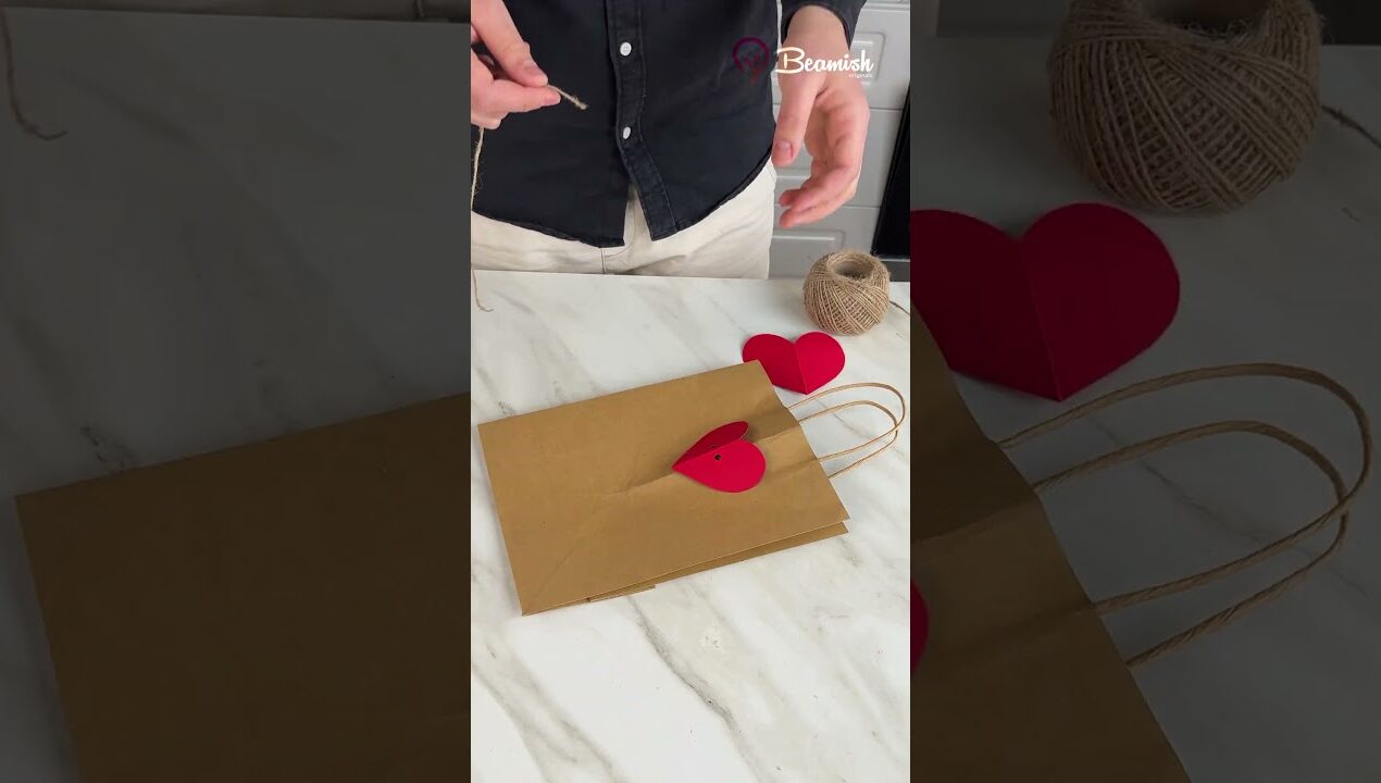 DIY Paper Heart Gift Bag 🎁💛 #cute #paperbag #gift #heartcraft
