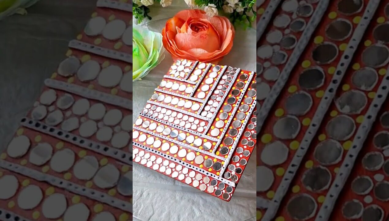 Diy Lippan art ♥️ || Wall hanging easy crafts|| #shorts #lippanart #craft #youtubeshorts #handmade