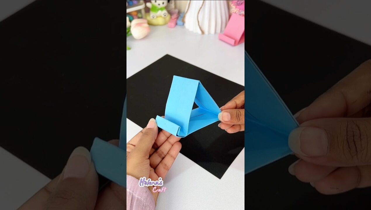 🤩 DIY easy mobile holder #diy #shorts #craft #helenascraft #diyideas