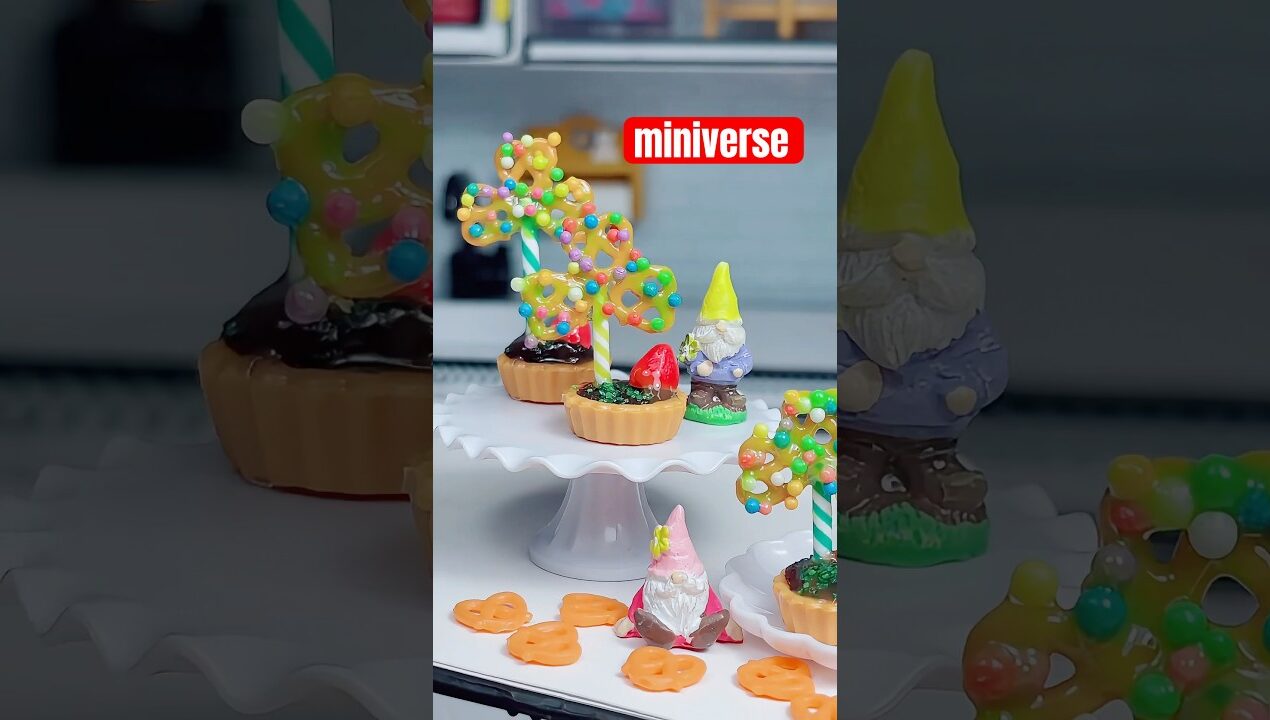 DIY Mini Pretzel Pops! #miniverse #makeitmini #miniverseremix #miniature #shorts