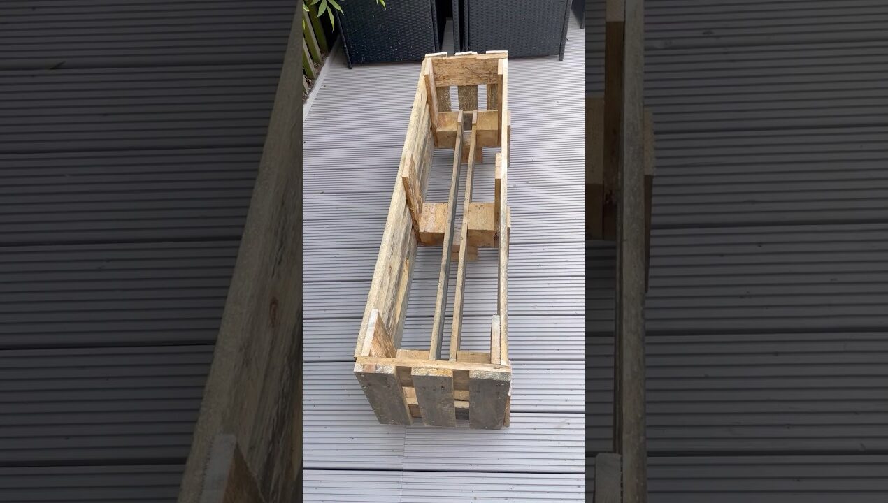 Pallet planter hack! For free guide Google ‘claire douglas pallet planter’ or copy link in comments