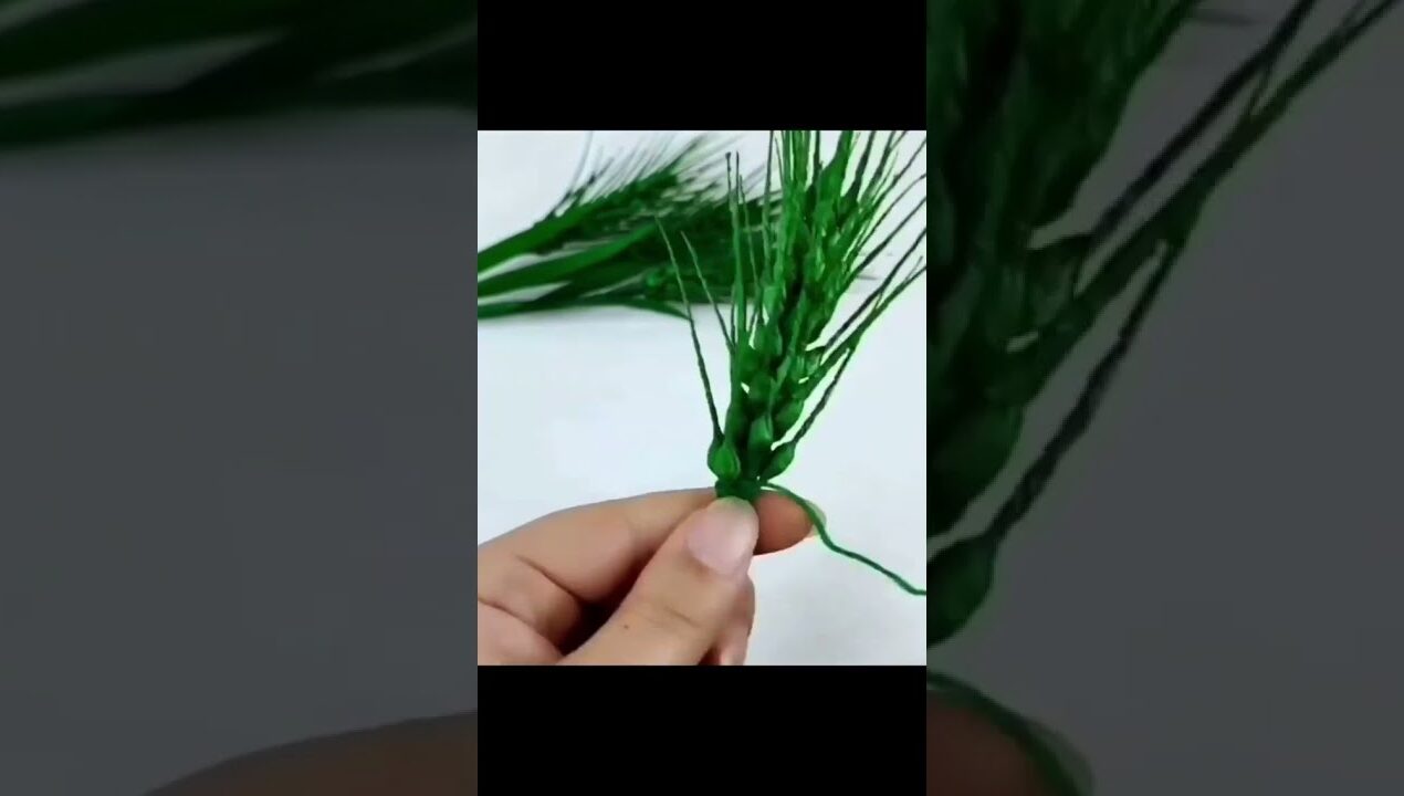 DIY Mini Garden Paper Flower and Grass Wall Decoration Idea