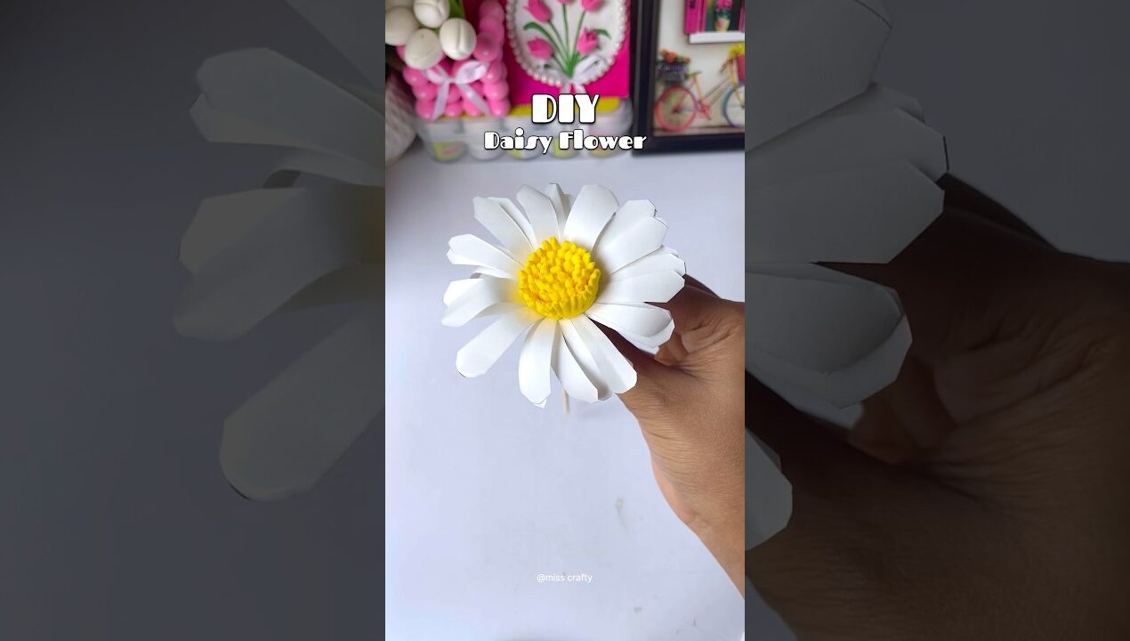 DIY Daisy Flower #diy #craft #art #clay #flowers #daisy #paperflower #papercraft #clayart #shorts