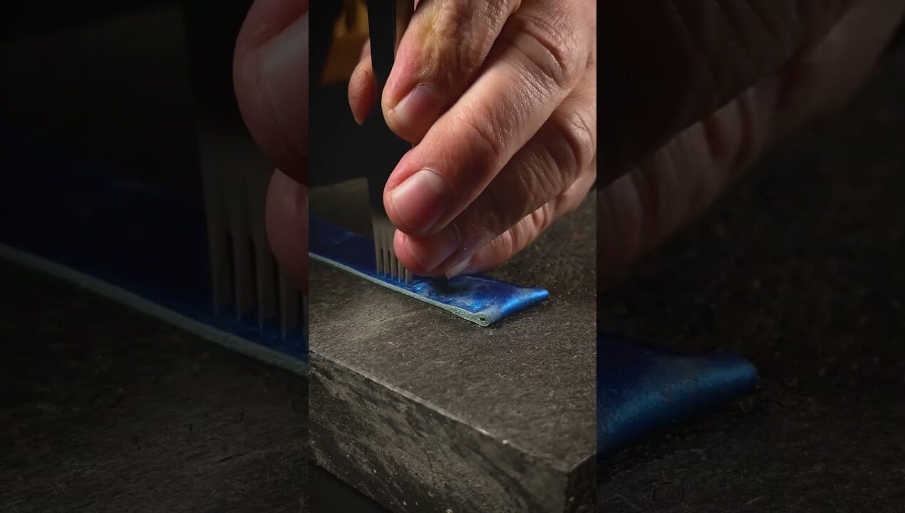 No cuento el sueldo — cuento la pasión 🔥 #torross #hechoamano #cuero #diy #tips #leather #handmade