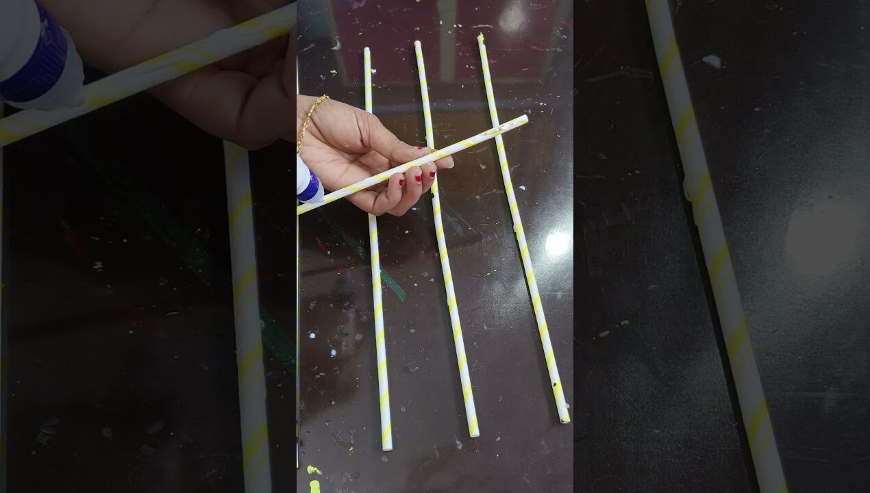 Diy cute wall decor with paper straw