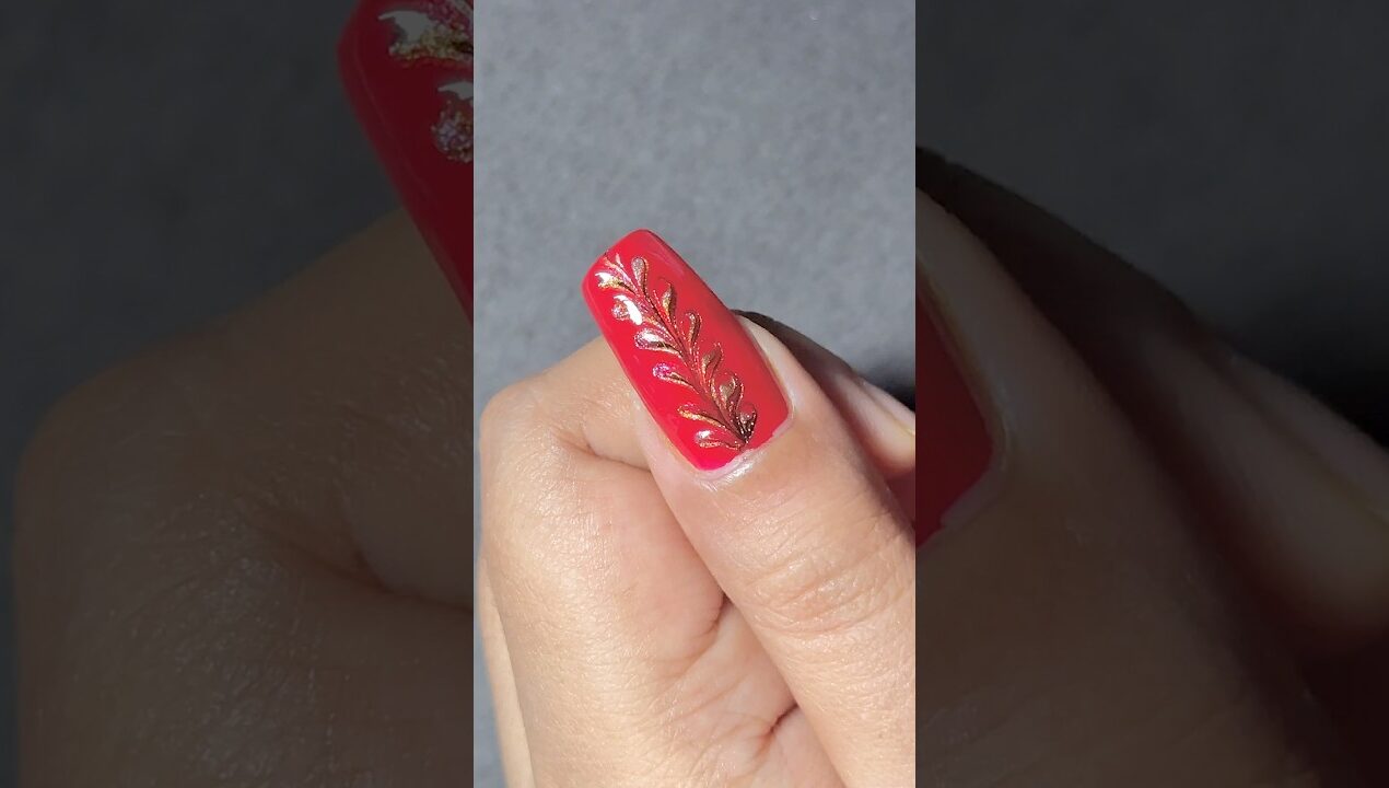 Easy nail art design #nailart #naildecoration #nailtutorial #diy