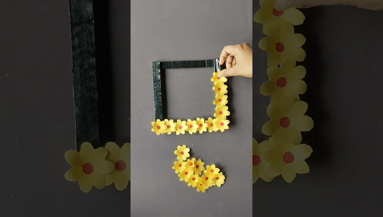 Easy Paper Wall Hanging Ideas #Youtubeshorts #Homedecor #DIY #Shorts