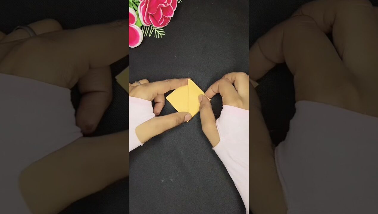 How to make paper glider craft toy || Easy craft ideas #shorts #ytshorts #craft #easycraftswithsabbo