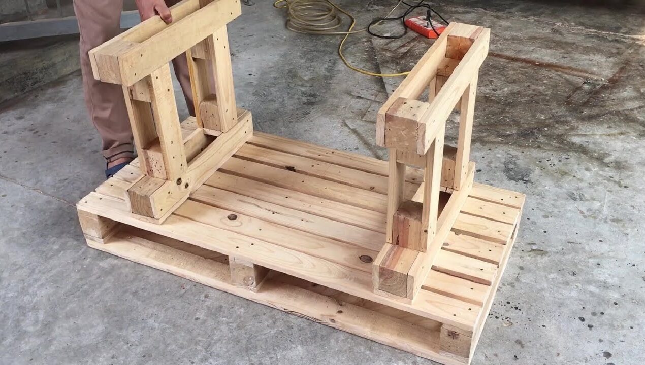 Pallet Furniture for Cafes and Bars – Square Face Pallet Coffee Table