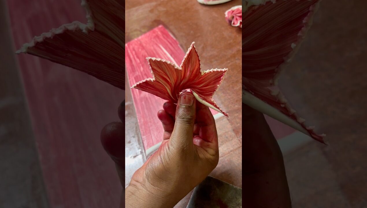 #Chocolate flower design #style #trustonallah#Chocolate #Lifestyle #art #diy #love#viralshorts#dil