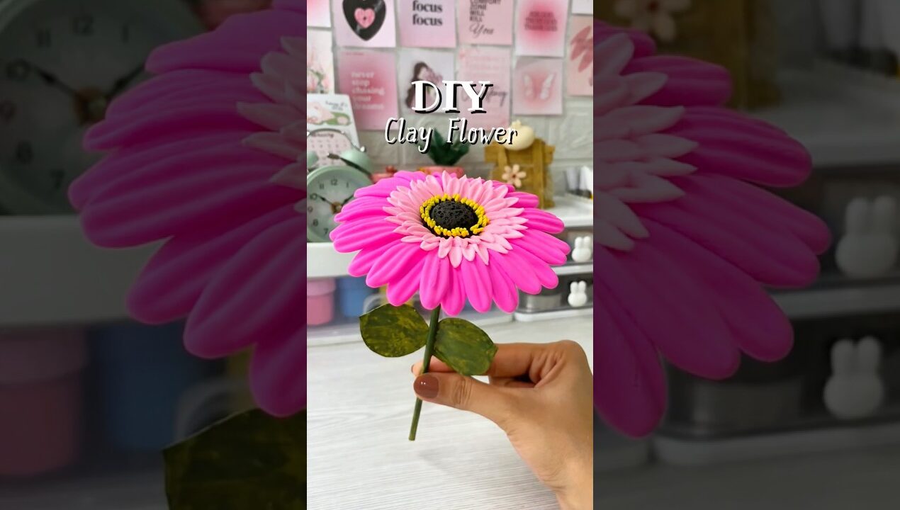 Easy clay flower idea. #shorts #youtubeshorts #diy #craft #clay #creativeclayideas #clayart #flowers