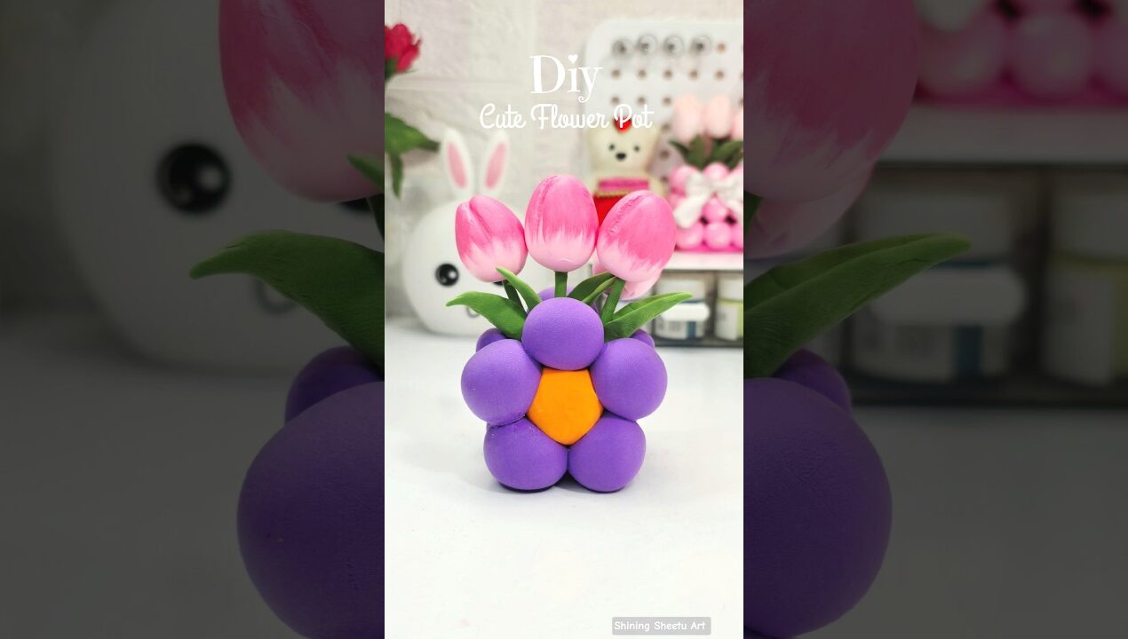 Diy Cute Flower pot #shorts #viralshorts #craftideas #diy #clayart #tulip #flowerpot #artandcraft