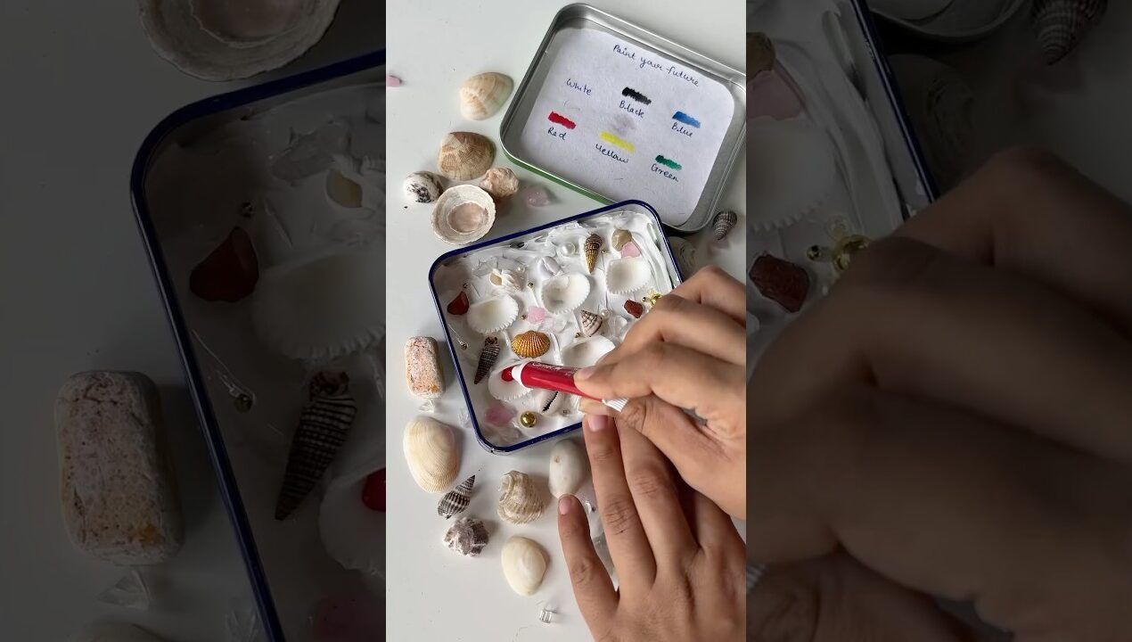 DIY Travelling paint pallet