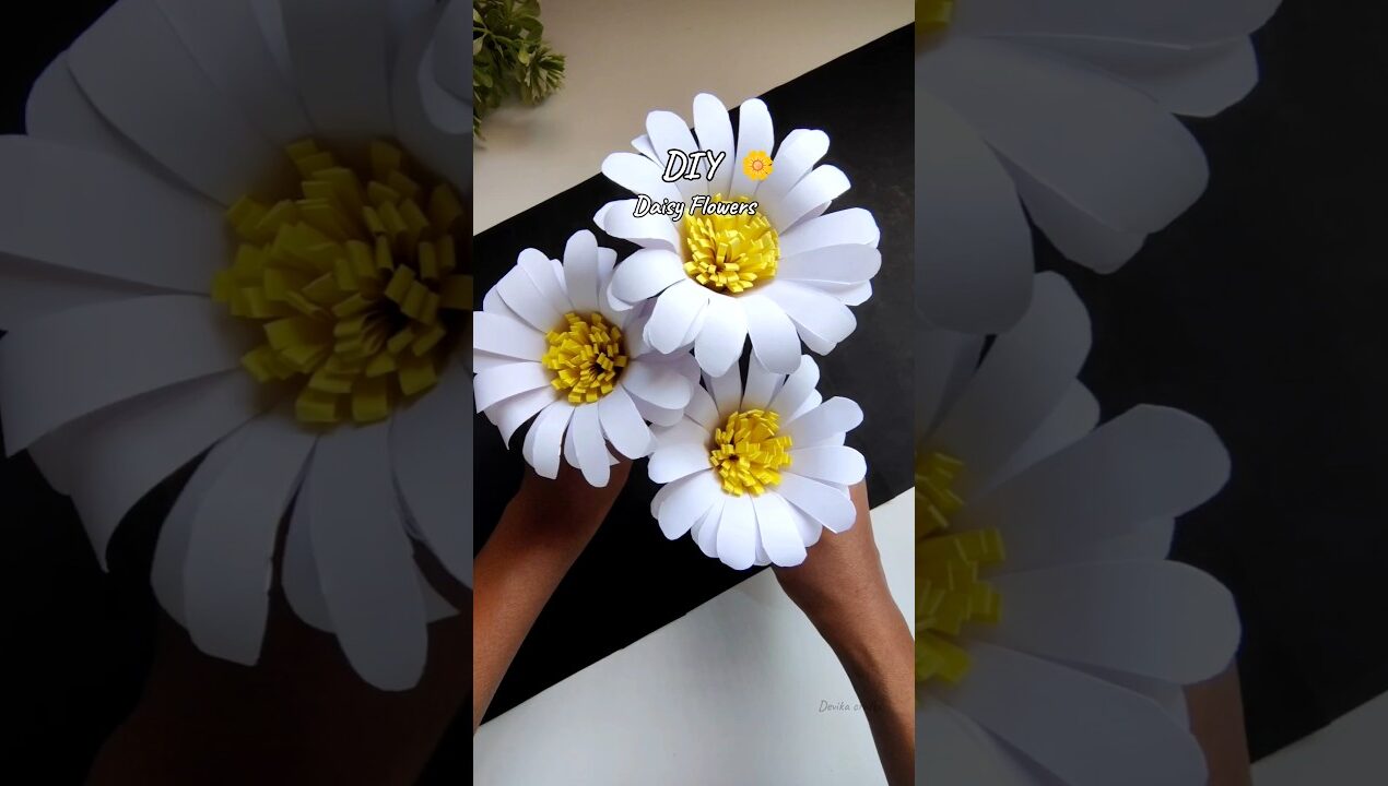 DIY Daisy Flower 🌼 | Easy Paper Flower Craft in 5 Minutes! #shorts #diy