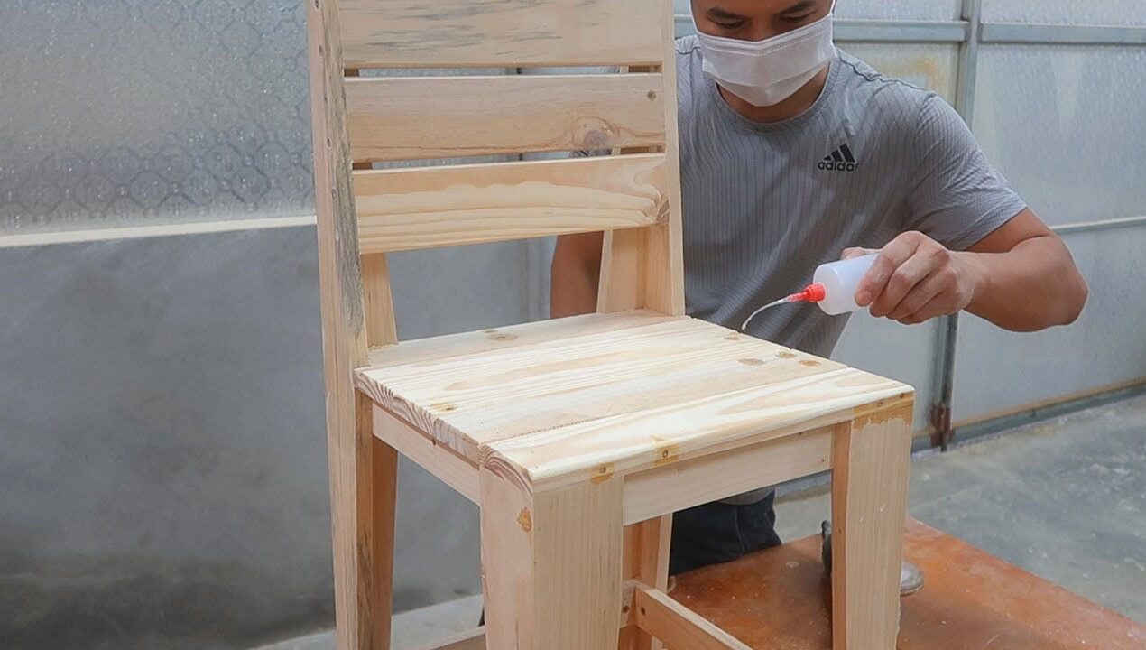 Amazing Pallet Woodworking Techniques // How To Make A Simple Chair For Beginners // Woodworking