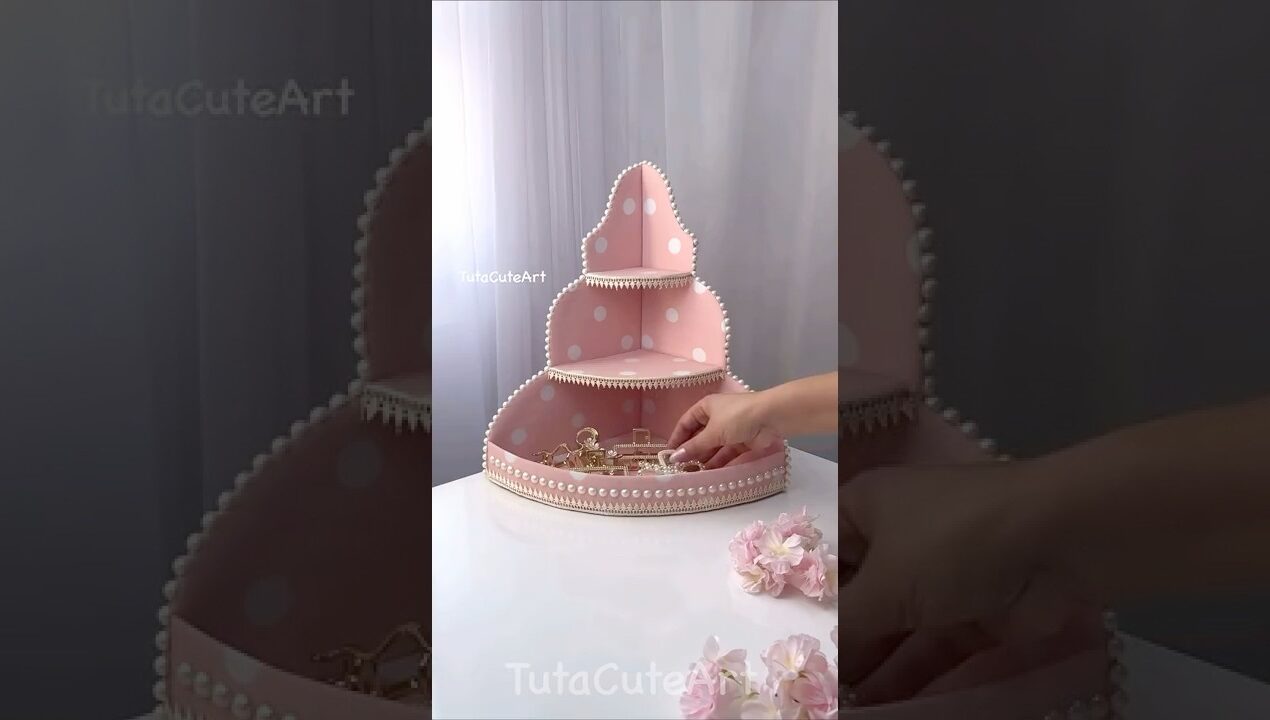 DIY Cute Display Shelves✨💕