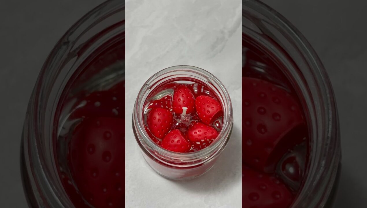 🕯️DIY strawberry Jam candle🫙🍓#candlemaking #candleart #candles #diy #shortsviral #satisfying
