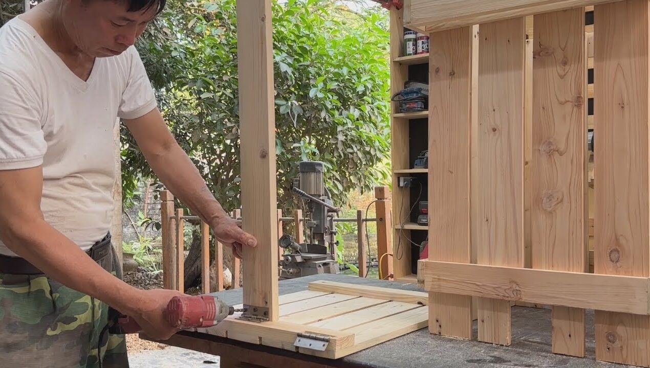 Outstanding And Creative Ideas From Wooden Pallets // How To Make A Smart And Useful Trash Can