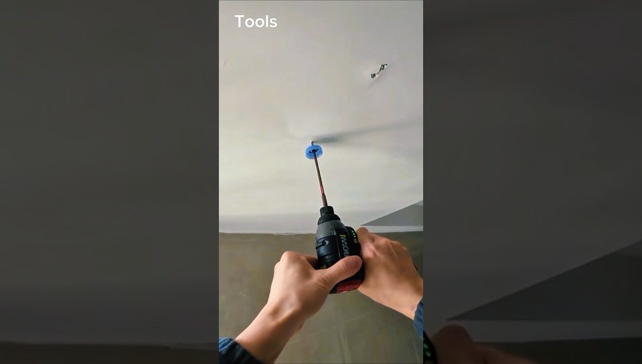 Great idea for drywall! How to find a stud behind drywall #diy #ideas