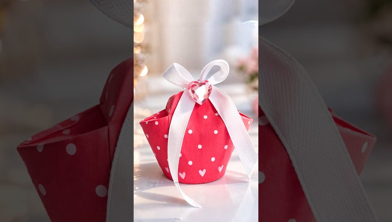 DIY Gift Pack🌷#shorts  #diy   #craftyhome  #aestheticdecor #craft #viralcraft  #viral #viralvideo