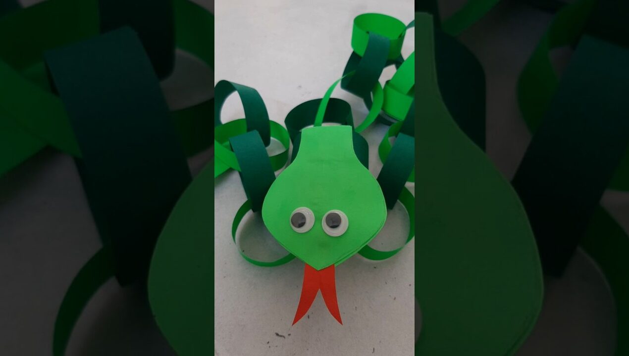 easy paper snake 🐍 #funwithart #viralvideo #viralvideo #craftideas #youtubeshorts #craft #shorts