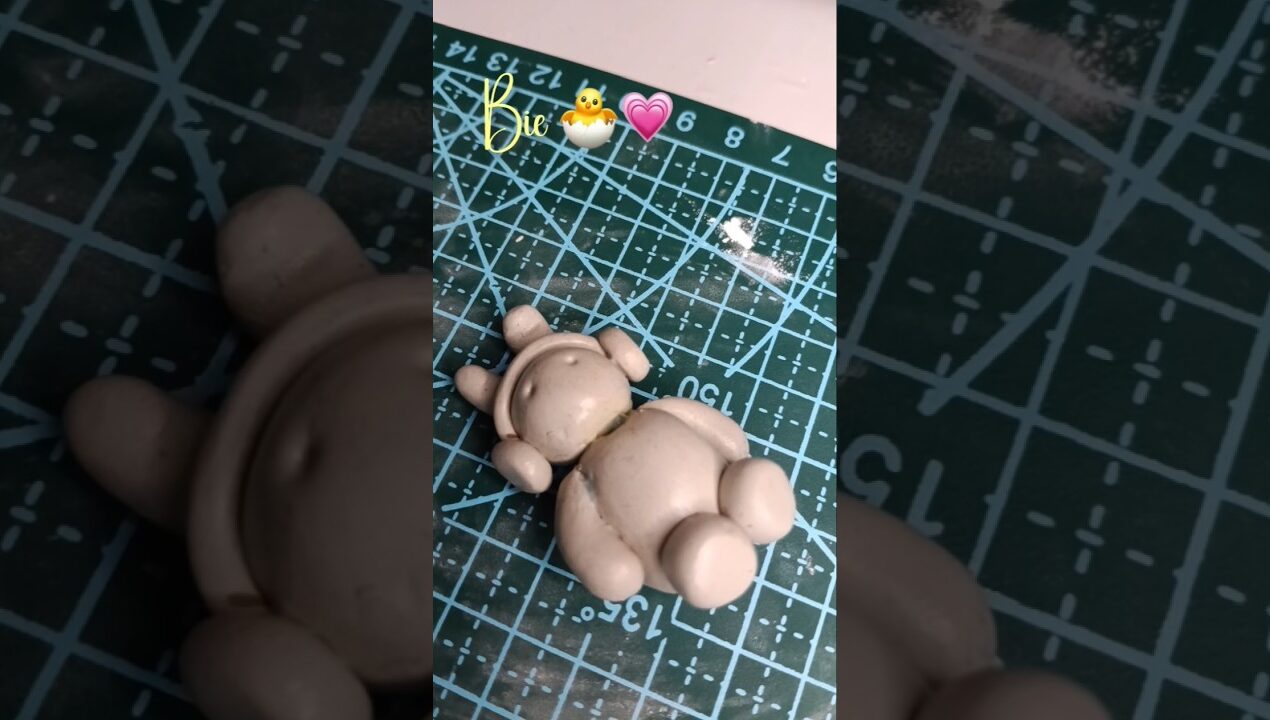 Making a Miffy keychain from mouldit clay part-1 || #diy #miffy #moulditclay #diykeychain #shorts