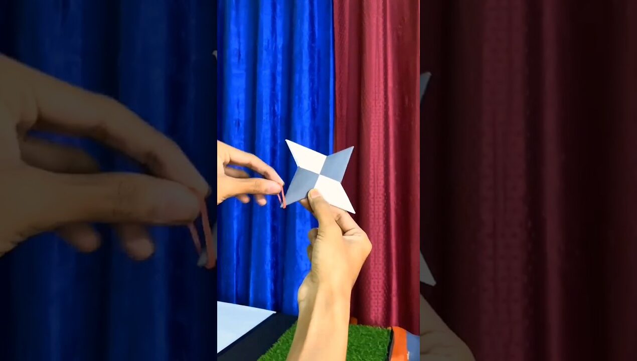 Paper ninja star weapon 🔪#youtubeshorts #shortvideo #ninjaweapons #diy #papertoy #paperideas #craft