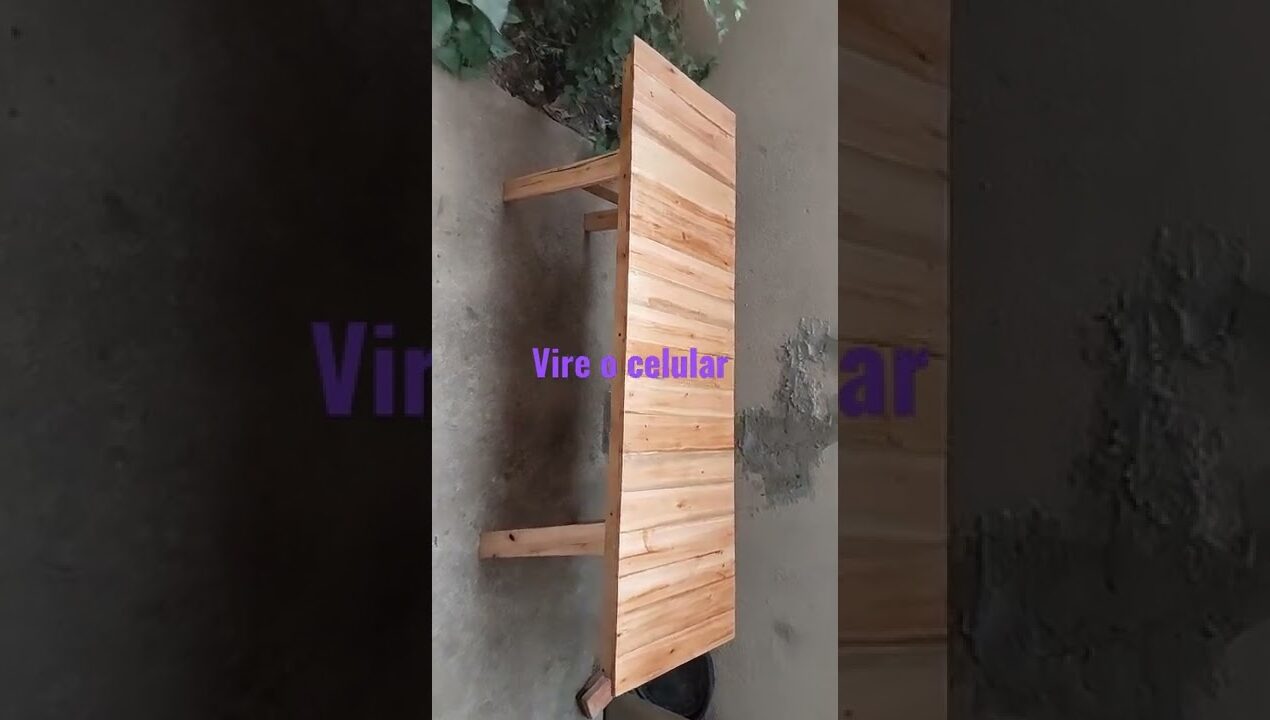 Mesa feita com 100% de madeira reaproveitada. #pallets #pallettable #woodwork #diy #trending