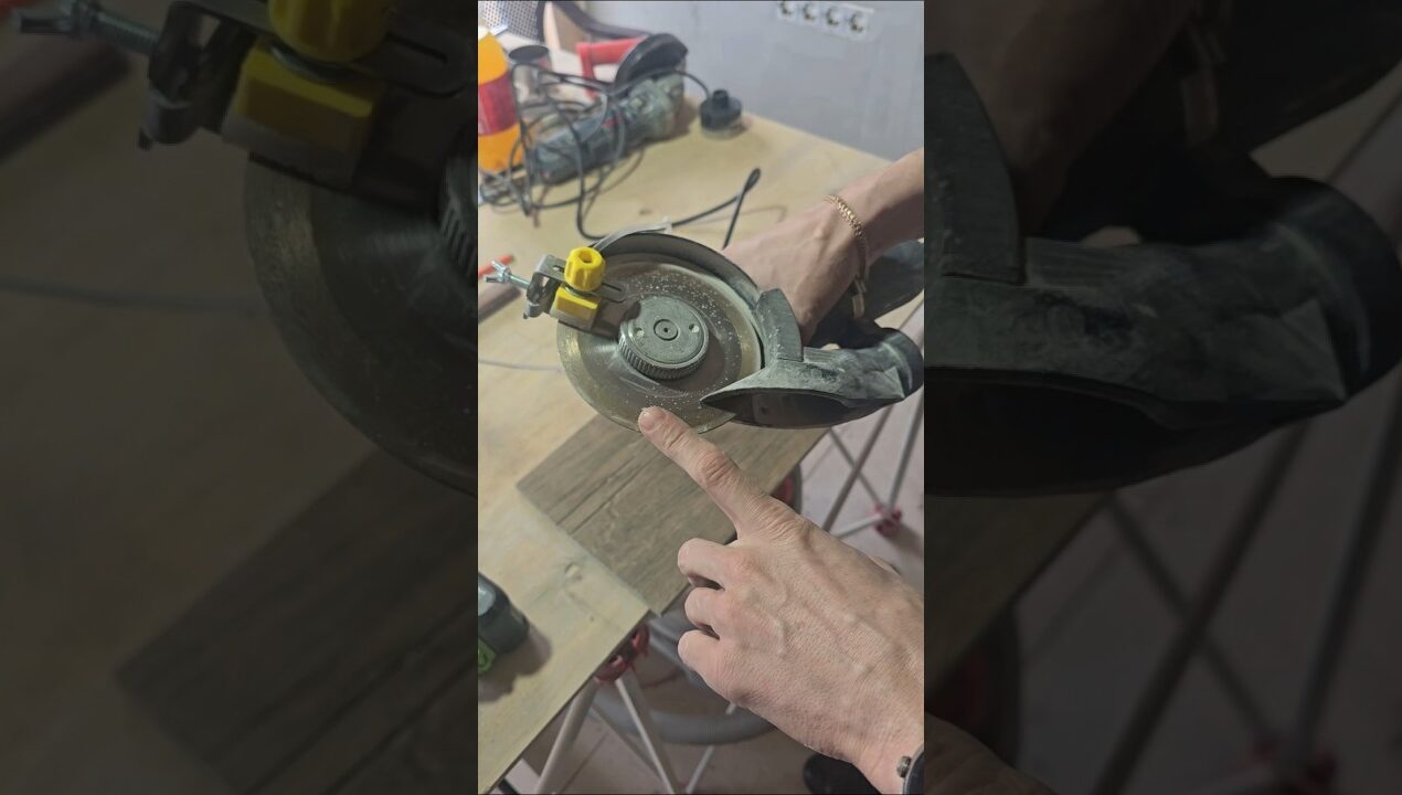Болгарка с водой! Дёшево и сердито!😁Адаптер для воды #diy #плитка