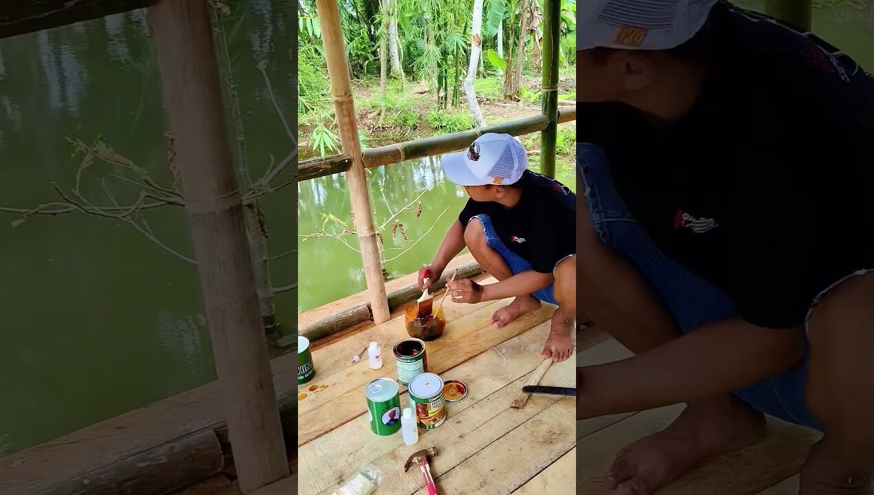 proses cat warna rangka dinding bambu rumah empang #diy #rumah #empang