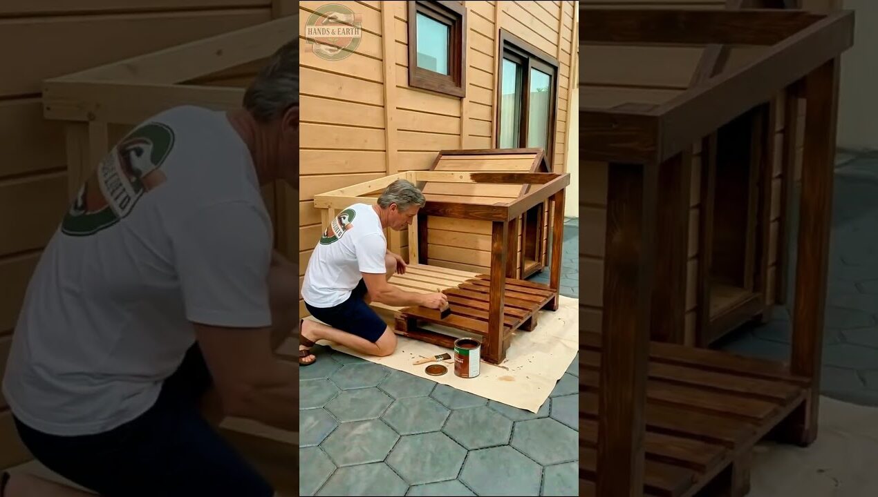 Don't Throw Away Old Pallets! 🪵 Genius DIY Dog Porch Idea #upcycling #diy #doghouse